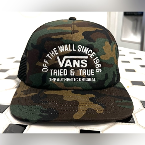 Vans Other - Vans Camo Snapback Trucker Hat - BRAND NEW!